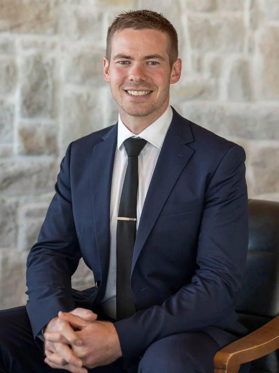 Gene Medwin Vie North West